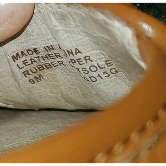 Michael Kors Fulton Moc Ballet Flat Shoes Sz 9M Saffiano Leather Tan Slip On - Picture 15 of 15